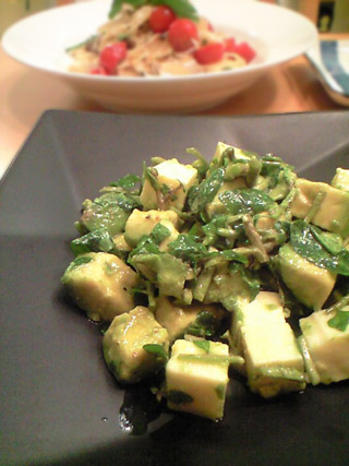 ゴーダチーズとアボカドとクレソンのサラダ。