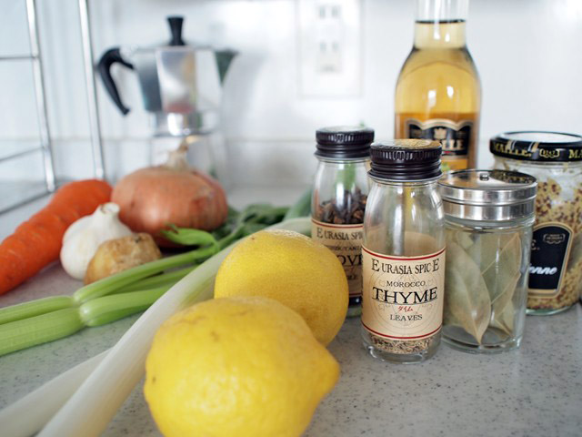 材料（鯖を除く）。実はこの段階ではディルを買い忘れている。