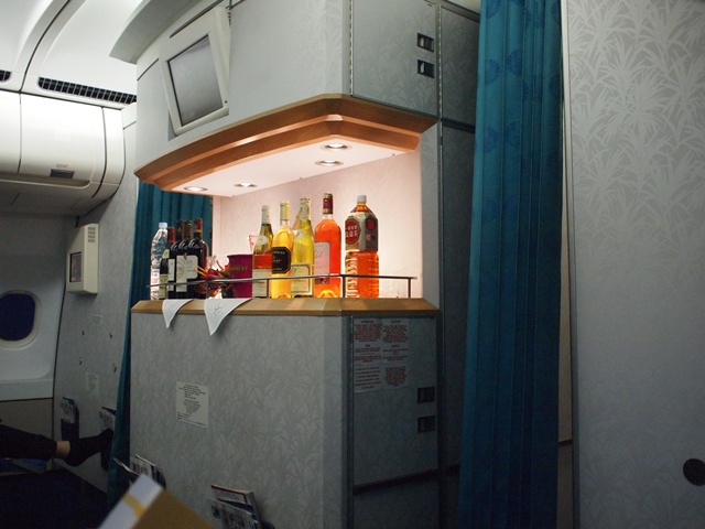 エアタヒチヌイ ポエラヴァ ファーストの機内。