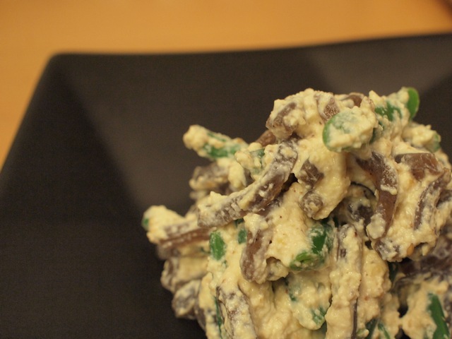 この押し出しこんにゃく、切れてなくて長～～～いやつだった。