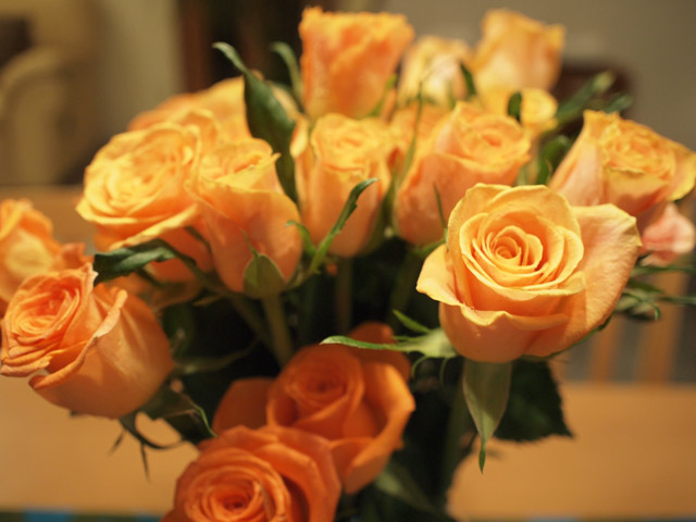 これは5月30日の0時きっかりにあげた薔薇の花30本。買ってきて時間まで隠しておくのに苦労した。（笑）