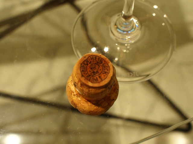 コルクの裏にも刻印があるのを今回初めて発見。 コルクの裏にも刻印があるのを今回初めて発見。