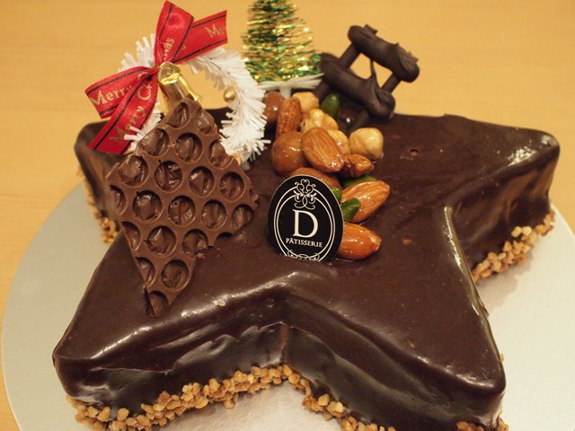 テクスチャーは軽いが、味は甘くてどっしり。でも大人の味。