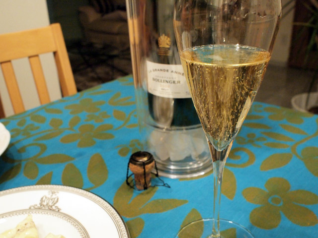 いかにも上品な佇まいの泡立ち。