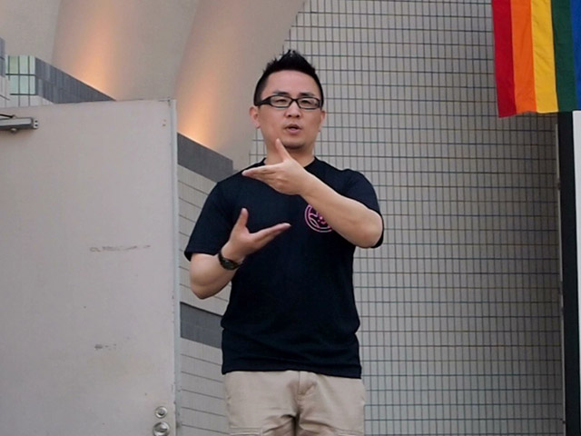 一生懸命なあべお（ビデオからキャプチャー）。