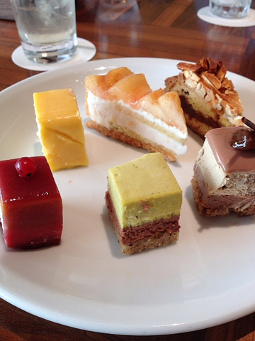 こちらはカフェセレクション。 こちらはカフェセレクション。