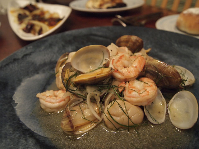 フェンネルの風味のシーフードマリネ。