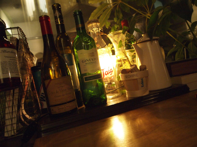 夜のカフェ。 夜のカフェ。