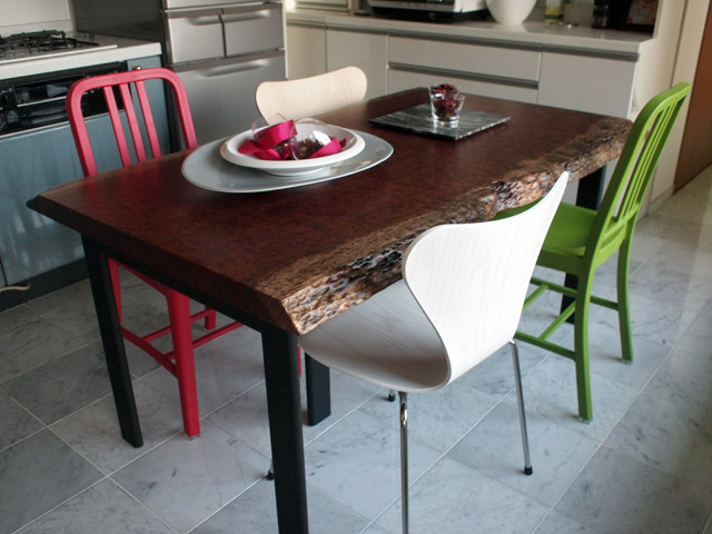 クリックで「ダイニングチェアー買い替え」へ。