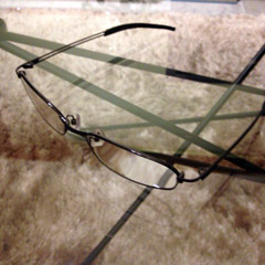 クリックで「目の養生　人生初メガネ」へ