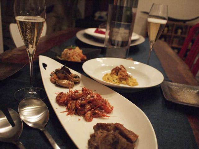 シャンパーニュも注いで、準備完了。