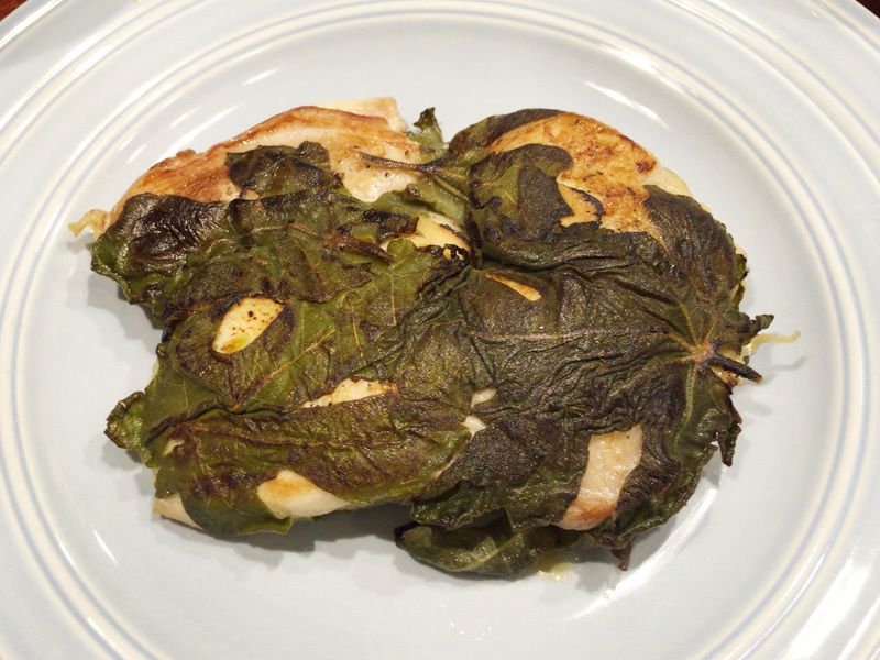 鶏もも肉ソテー　いちじくの若葉の香り