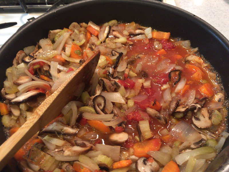 グレイビーソースを作ります。