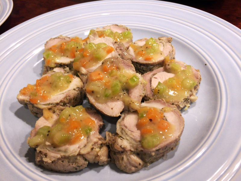 エルブ・ド・プロバンス風味のチキンロール