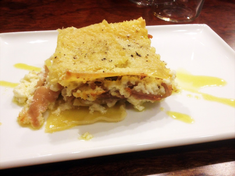 生ハムと手作りリコッタチーズのラザニア