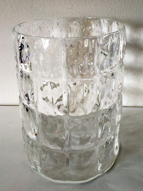 花瓶として売られていた。