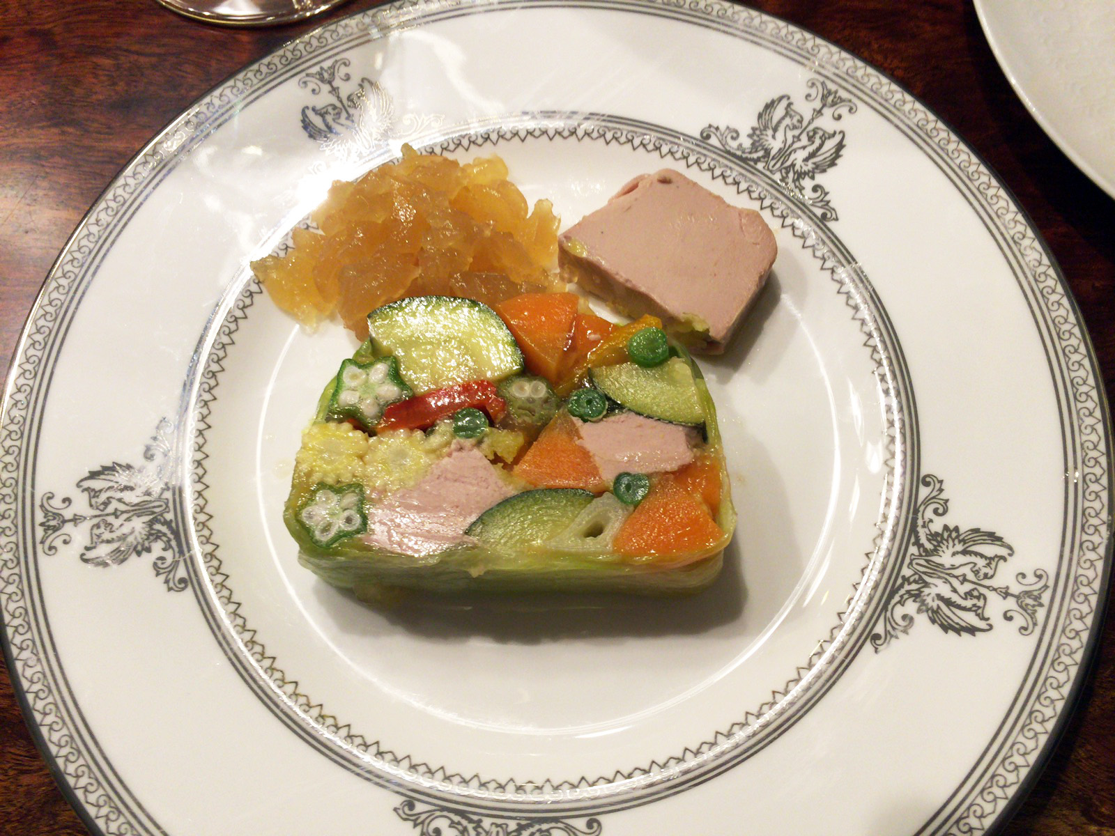 フォアグラ入り野菜のテリーヌ