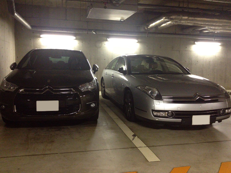 買い物に行ったらC6がいたので2ショットでパチリ。