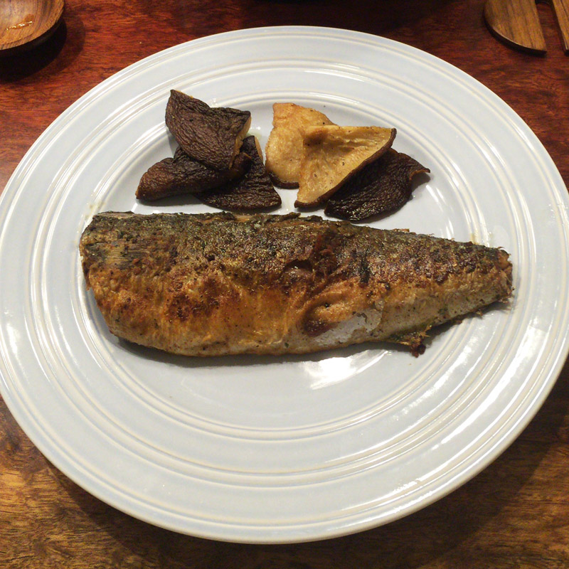 鯖の香草ムニエル　アンチョビ風味