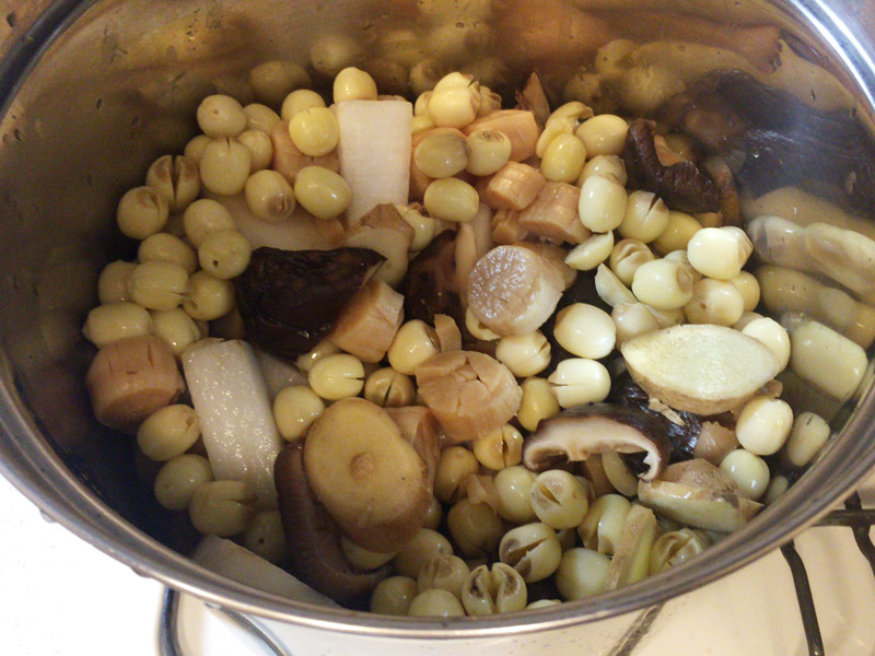 鶏と大根以外の食材だけでもおいしそうに見えませんか？