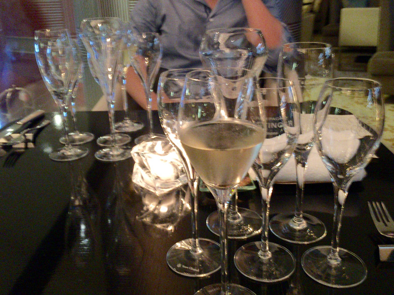 上品な量で注がれる。（笑）