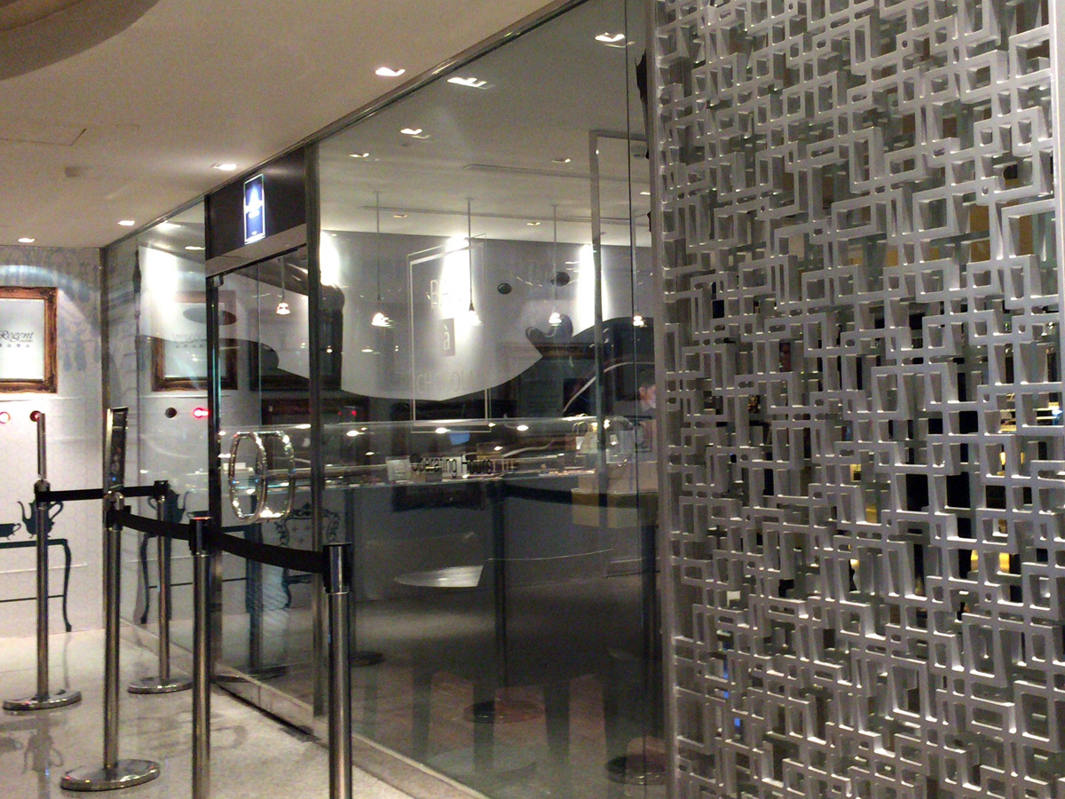 因みに、宿泊先のリージェント台北内にもカフェスペースを備えたジャンポールエヴァンのショコラブティックがあった。