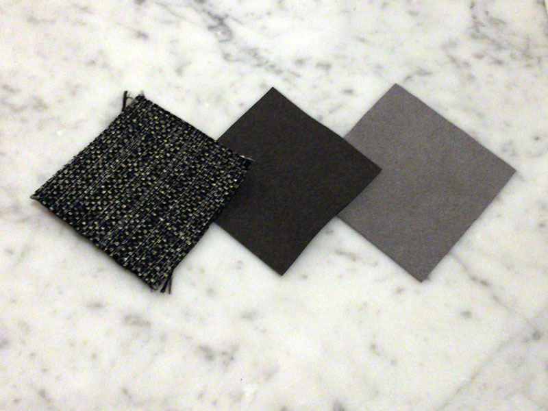 生地見本。うちのLDKの床はこの大理石。コントラストはこんな具合。