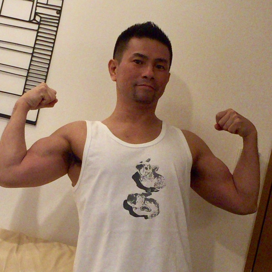 我が子達を胸に。（笑）