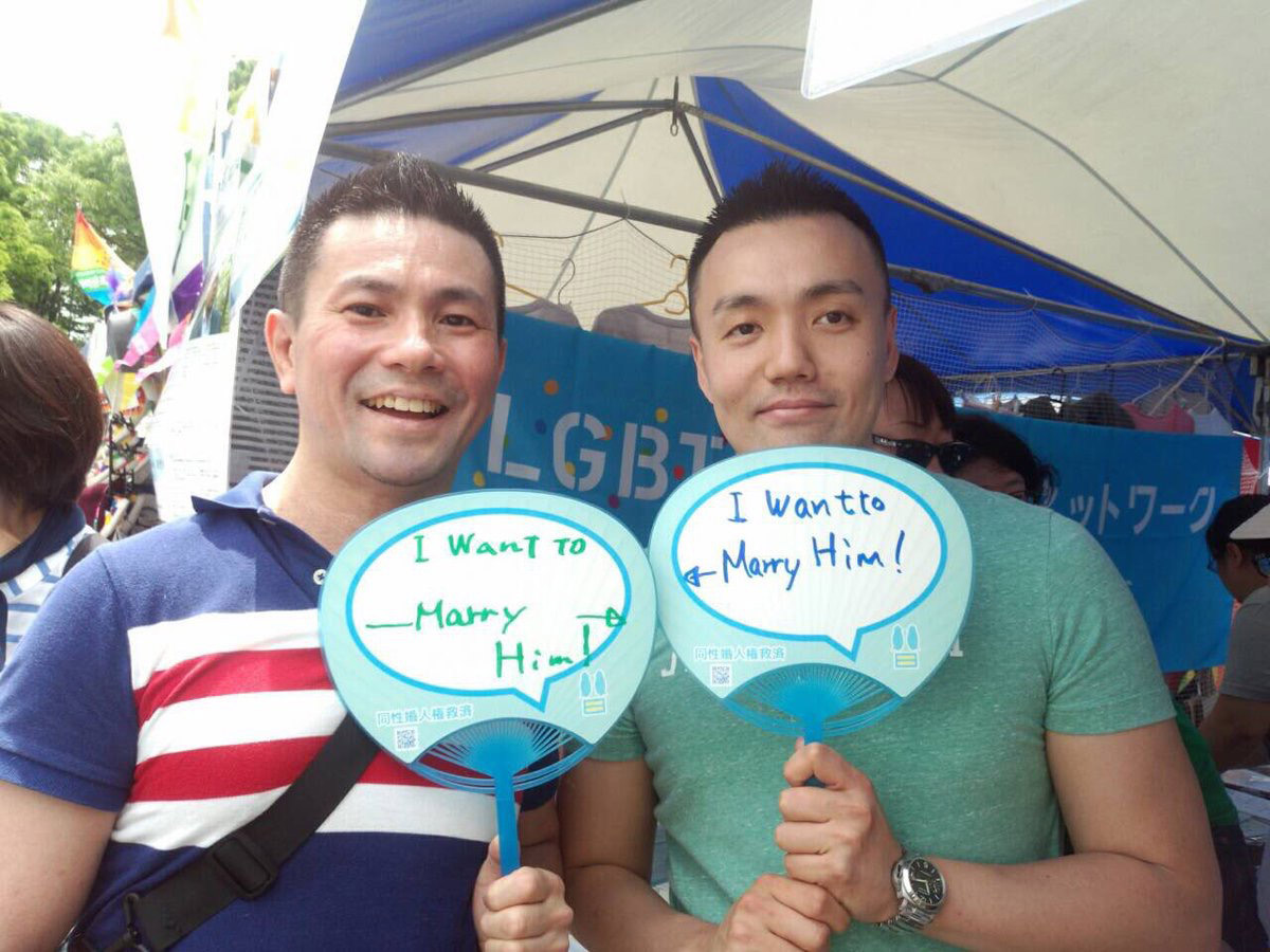 ブースで。撮影はKOHSUKE。