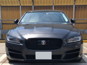 ワイド＆ロー。全幅×高さは1850mm × 1415mm。