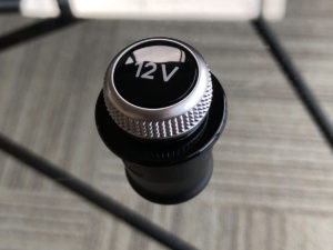 アウディ製のシガーソケットキャップ。こんな物でもドイツ製。