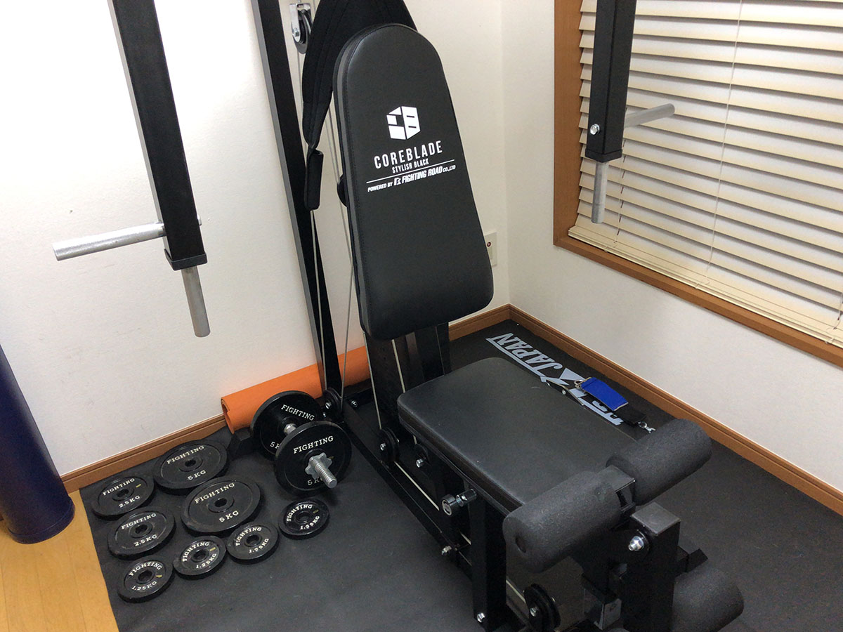 じょにおの持っていたダンベルもこの部屋に配置した。