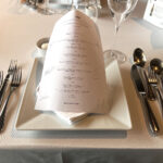 各々の名前が入ったメニューが飾られている。