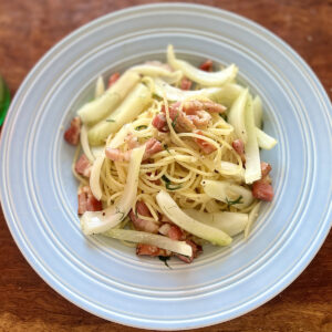 ベーコンとフィノッキオのパスタ