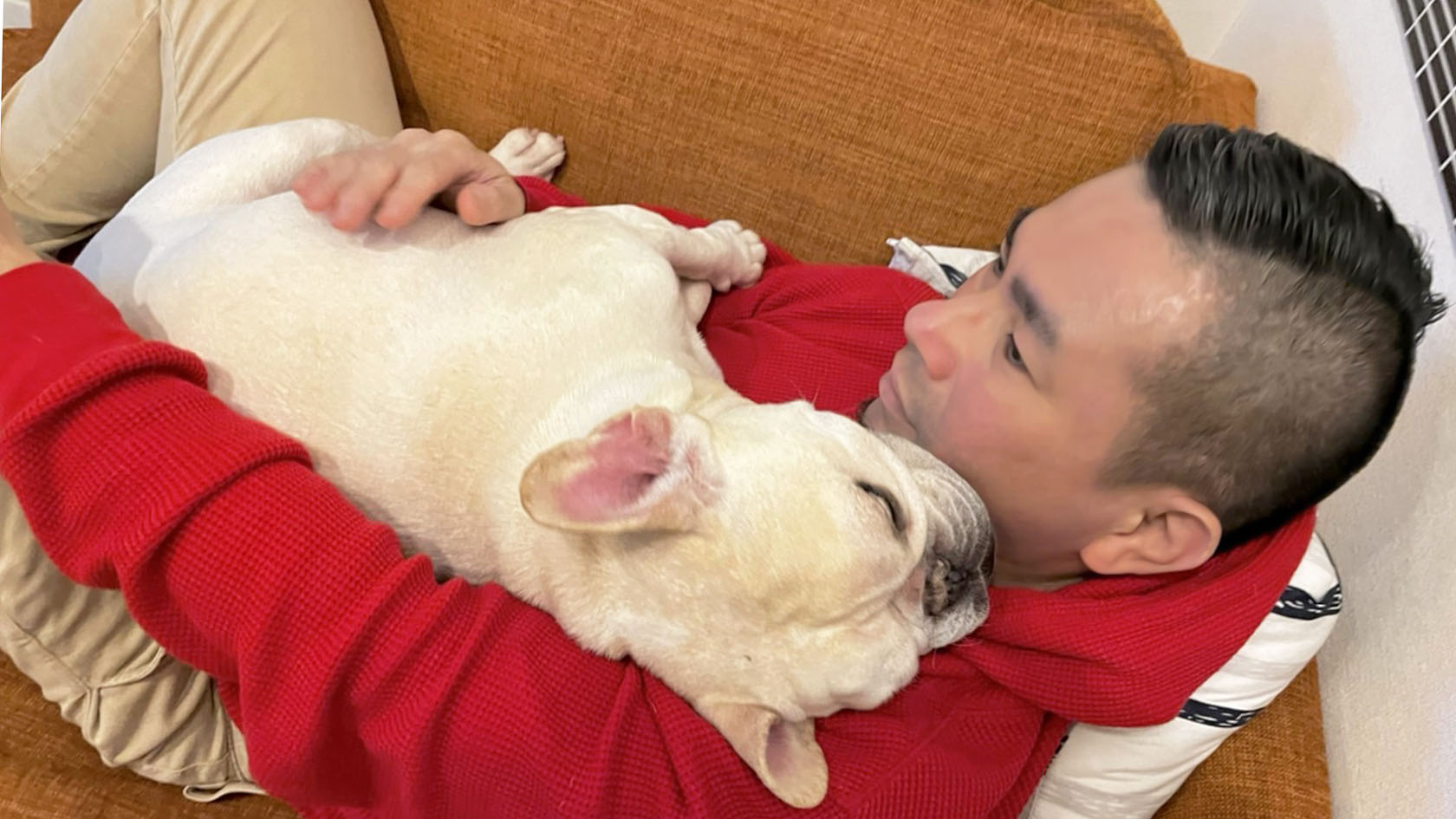 俺に抱かれて夜寝するある日のプットニョス