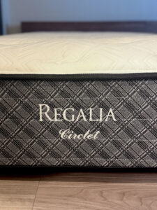 ピロートップ部分にもちゃんと厚みがある。