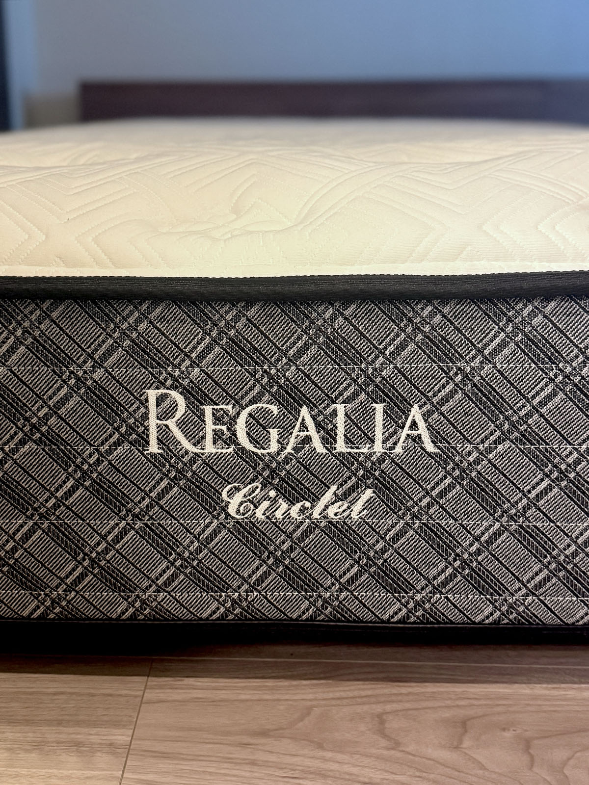 ピロートップ部分にもちゃんと厚みがある。