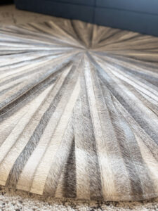 つややかな毛の感触が心地よい。