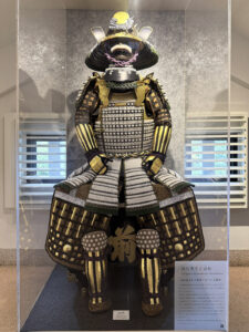 こちらは秀忠の甲冑。秀忠は浜松生まれなのだとか。