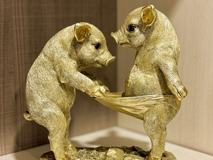 豚のオブジェ　2025年最後のインテリア買い物