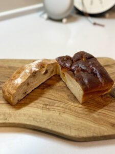 パンは特筆すべきおいしさ。お土産にいただいて、翌朝もおいしかった。