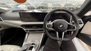 内装はイメージどおり。いい感じ。