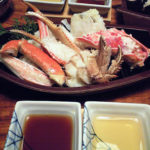 ずわいとたらばと毛蟹の茹で盛り合わせ。身はどれもジューシー。