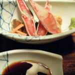 ずわいの刺身。身ははずれやすくて食べよい。蟹のやわからい甘味が楽しめる。